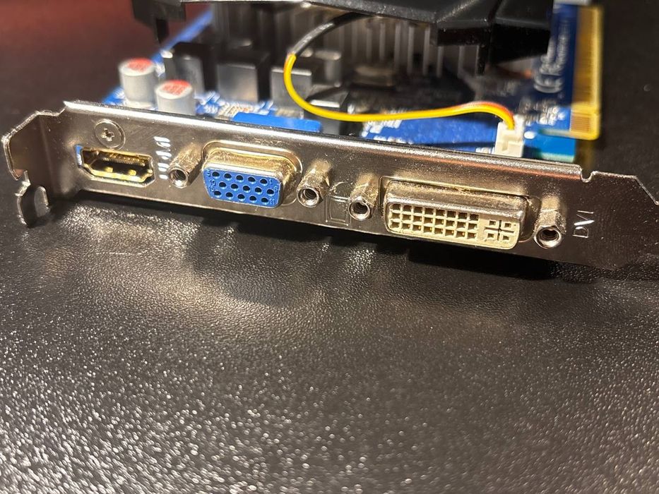 Placă video Gigabyte GeForce GT 730 2GB (GV-N730-2GI)