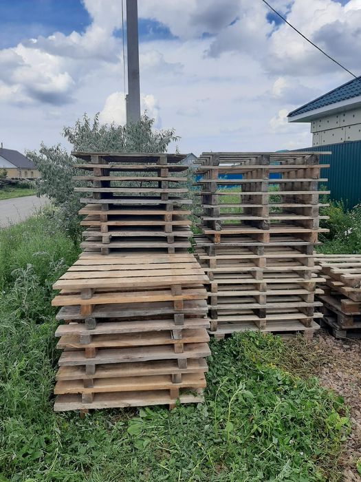 Продам поддоны в отличном состояние