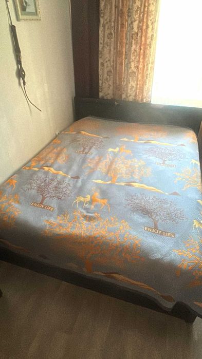 Продам спальный гарнитур
