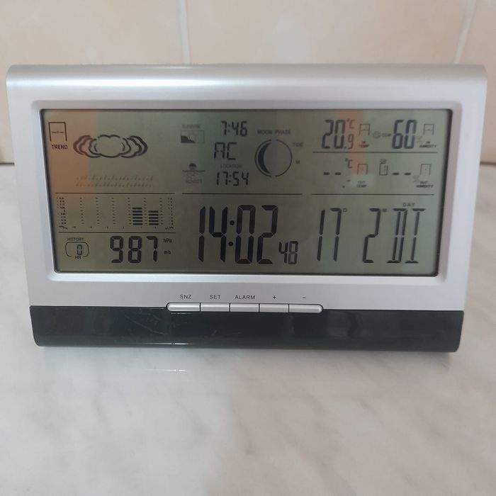 Ceas Digital de birou si perete.