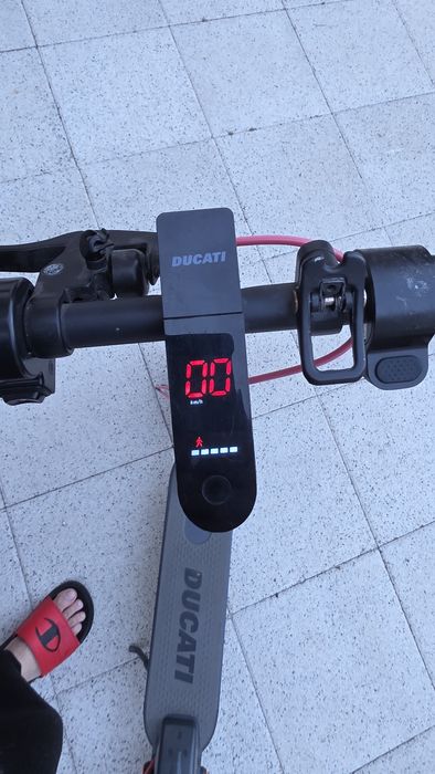 Trotineta Ducati