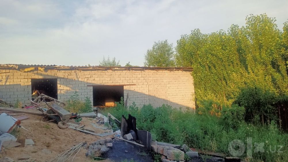 Dacha  sotiladi maiskyda