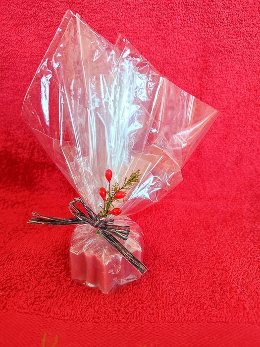 Коледни свещи - подаръчета