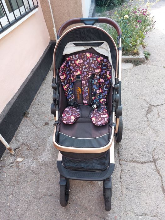 Продам коляску Teknum