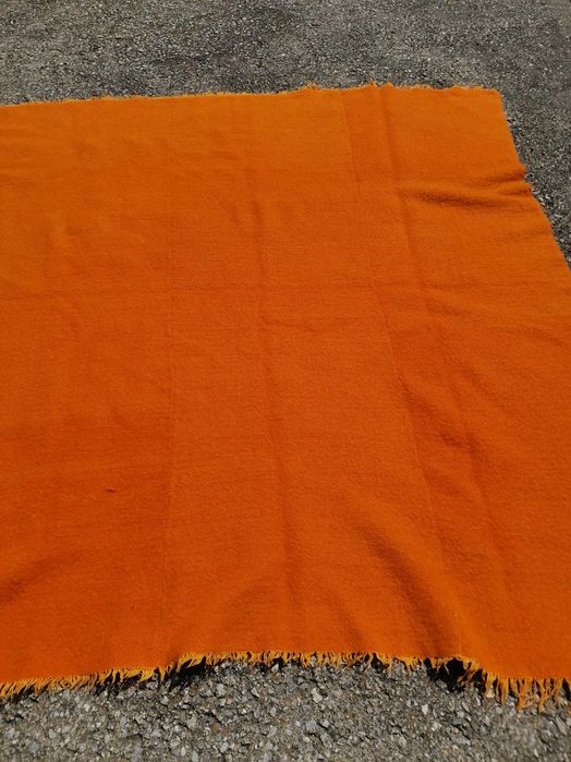 Килими и Завивки-ръчнотъкани