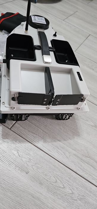 Barcuta navomodel nouă sigilată plantat cu GPS si autopilot