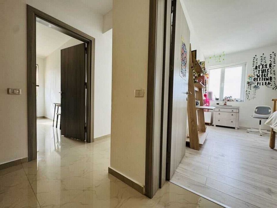 Vand apartament  mobilat, utilat  cu loc de parcare inclus
