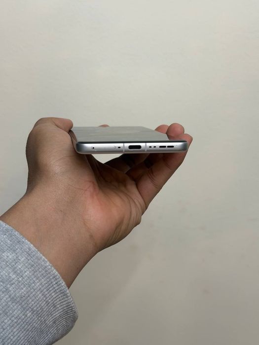 Oppo find x8 pro 16/512 94акб