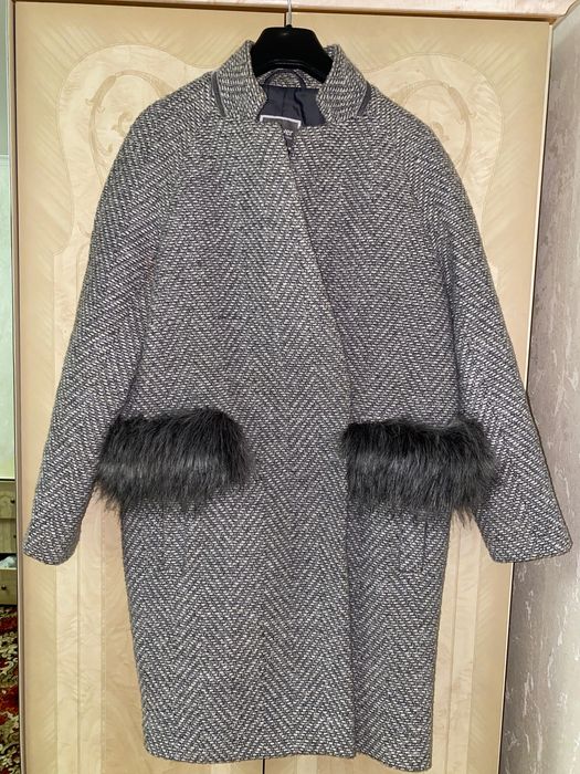 Пальто от бренда Gulliver на рост 164