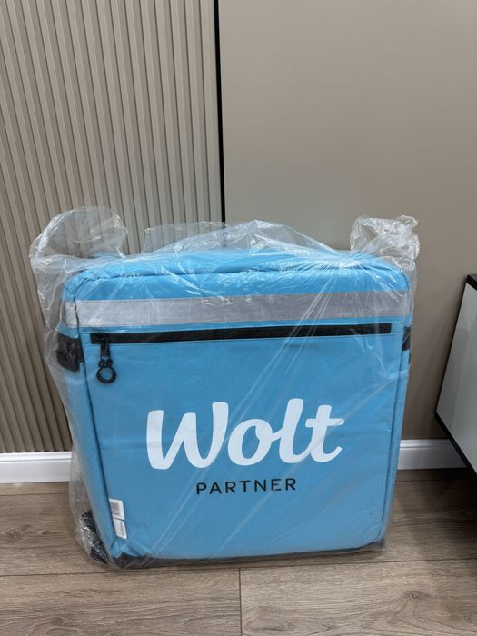 Продам термосумку WOLT новый