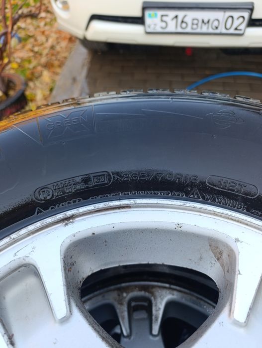 Продам резину с дисками оригинал Митсубиси 265/70 R16