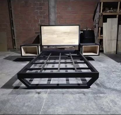 Перила решетки вароты из металла мебилы и хай тек стиля лофт мебель