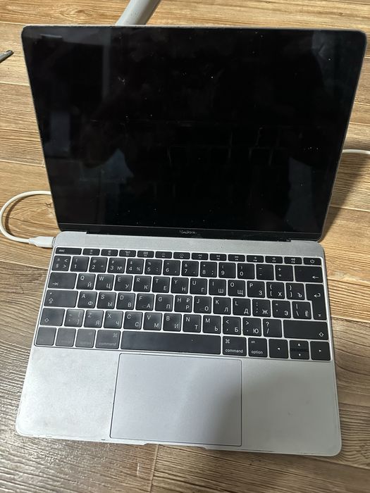 Продам macbook 12 на запчасти 512гб