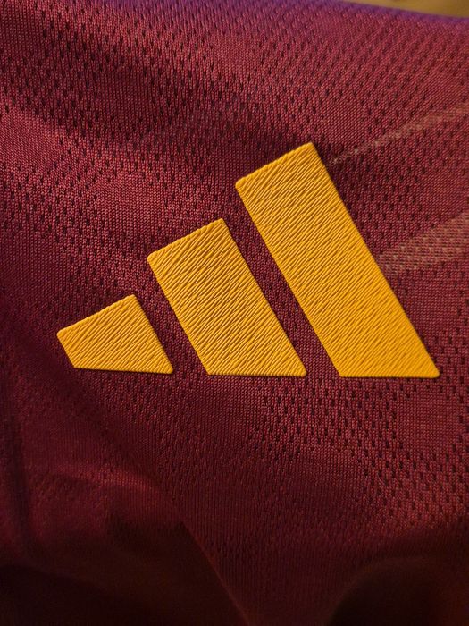 100% оригинален екип Рома / Roma - тениска +шорти + калци / Размер Л