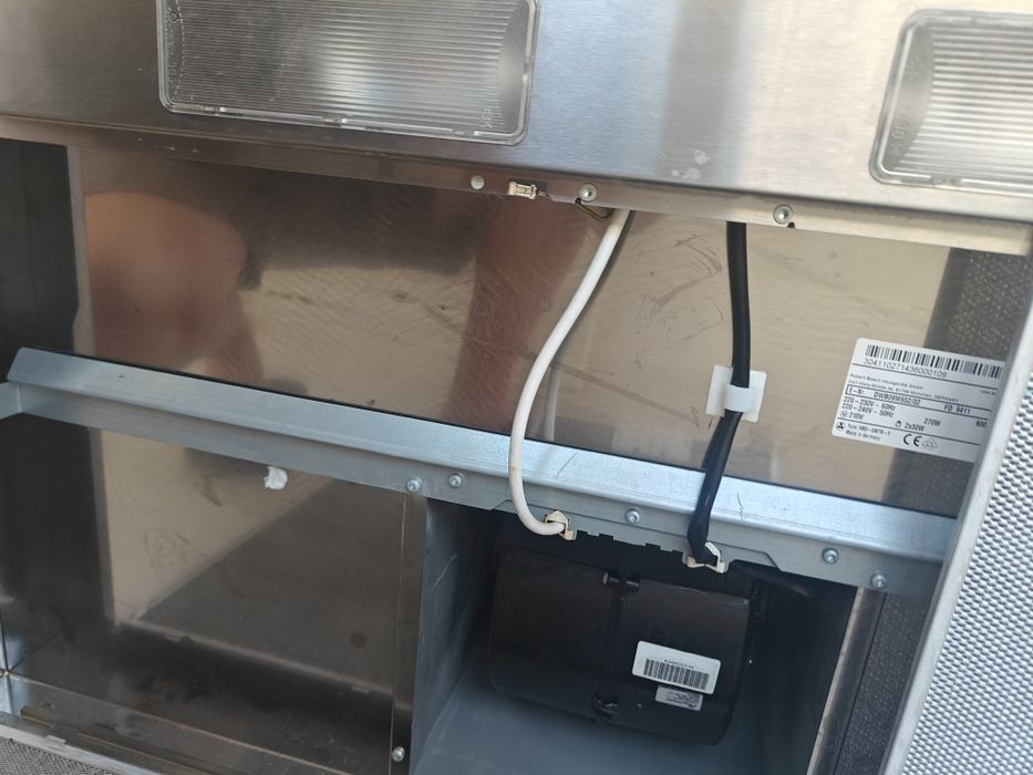 Аспиратор Bosch DWB09W652
