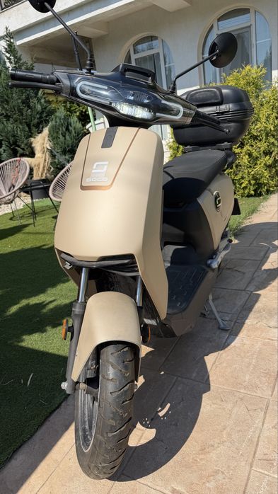 Scuter electric Super Soco Cux