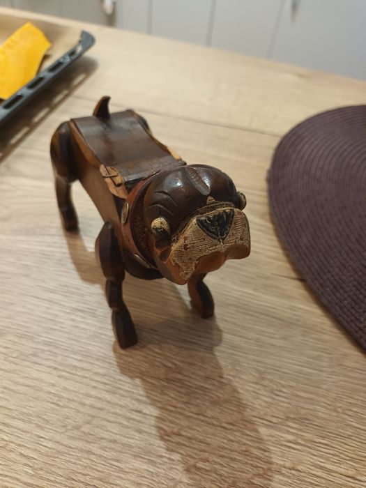 Casetă Bulldog vintage