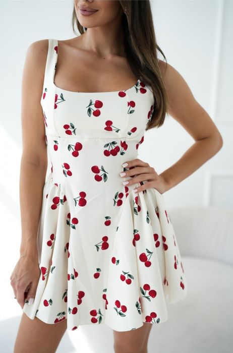 Страхотна кукленска рокля