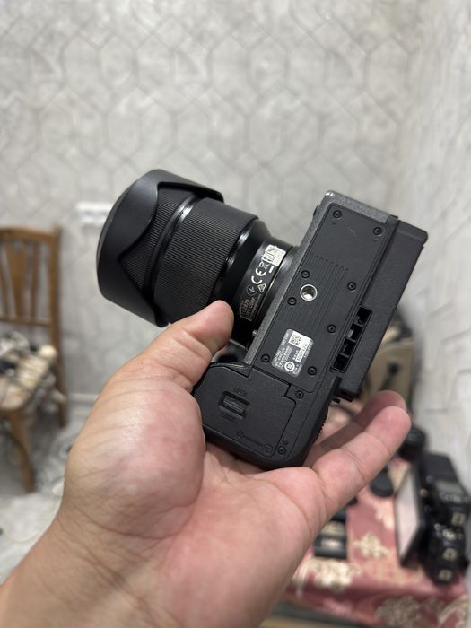 Sony fx30 sotiladi yangi xolatda