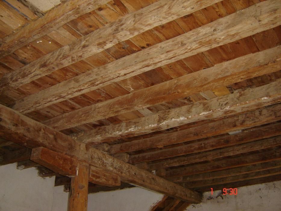 Продавам каменна къща до Ски Пистите на к.к. Пампорово 3ет. по 150кв.