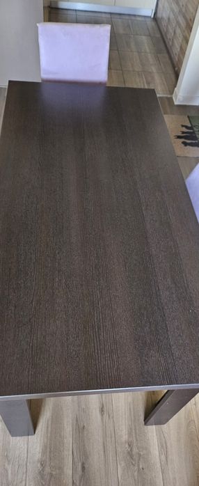 Masa dining ( bucatarie, living, sufragerie)