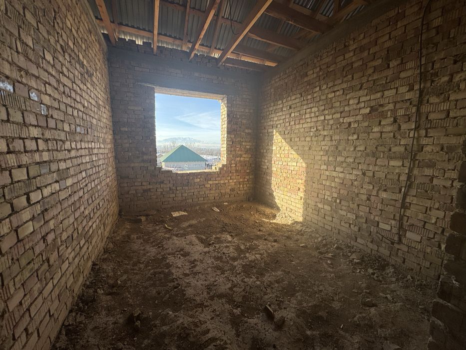 Продам дом не достроенный