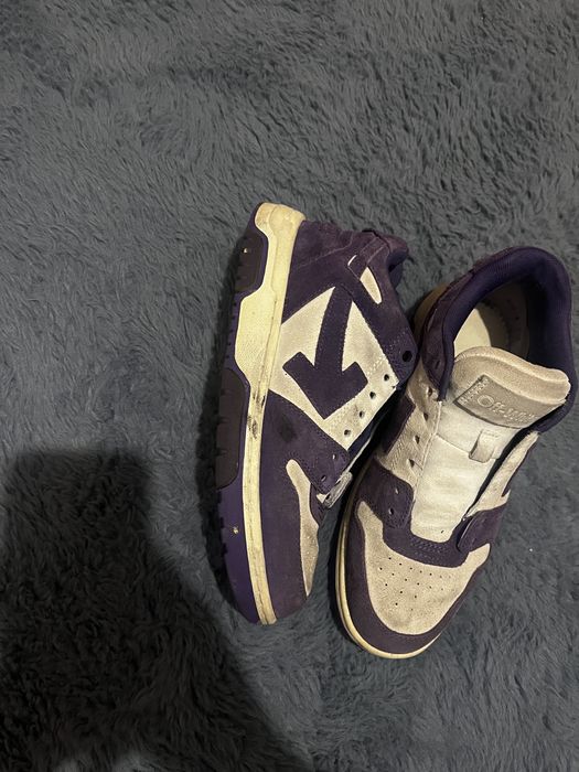 Out of office off white (Piele intoarsa)