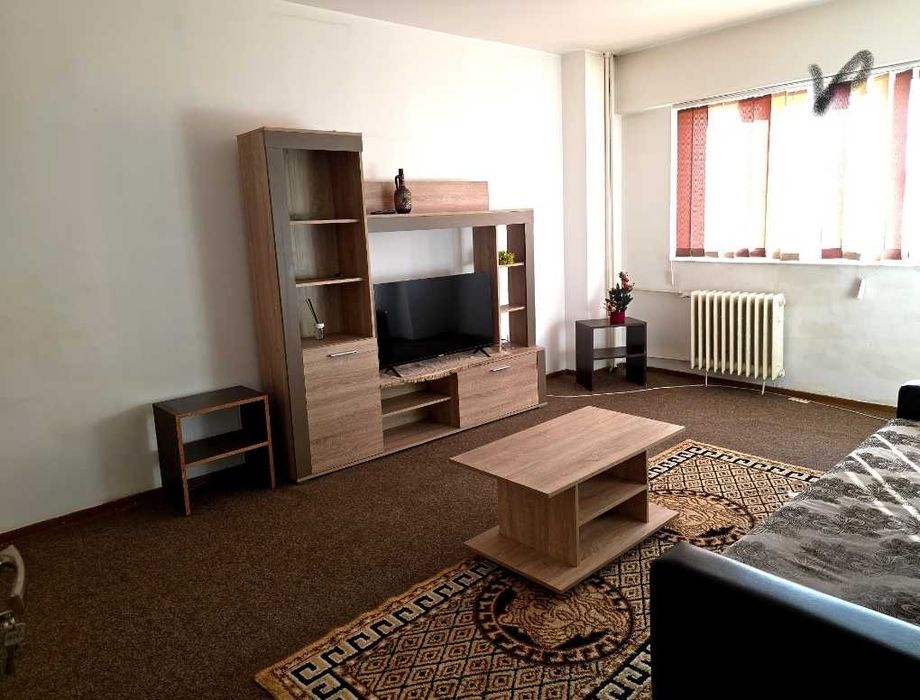 Oferta - Apartament ieftin si spatios in Prundu /  stradal