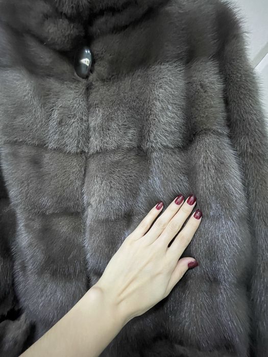 Продам норковую шубу