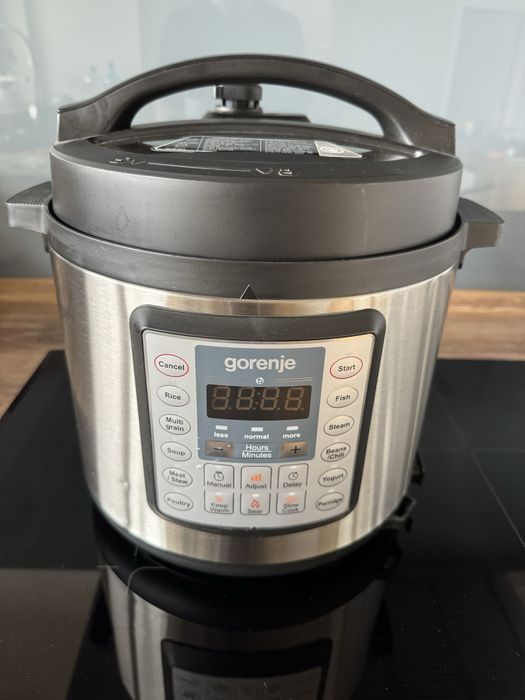 Multicooker Gorenje MC6MBK 6L