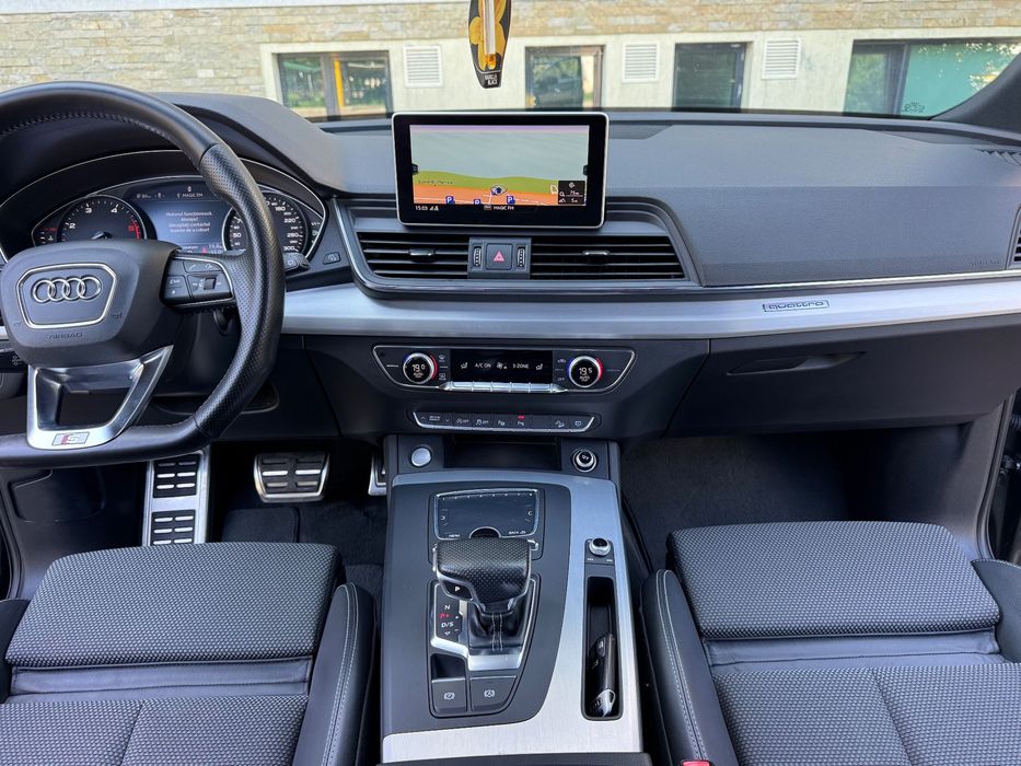 Audi Q5 Model S-line Int+EXT/2.0d 190cp Euro6/Camere 360/