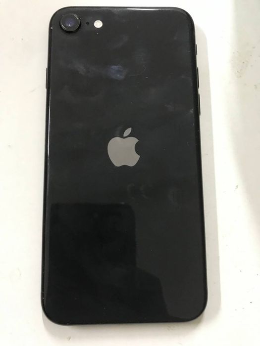 Iphone SE 2020 lekin yili 2021