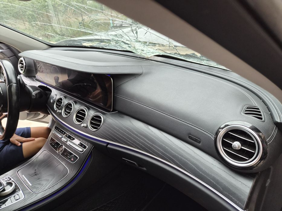 Plansa bord mercedes e class w213