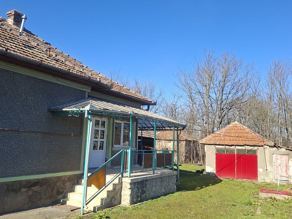 Casa de vanzare  in teius