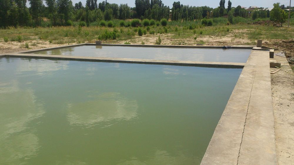 Резервуары  пленочные  для полива полей до 10000 кубометров воды