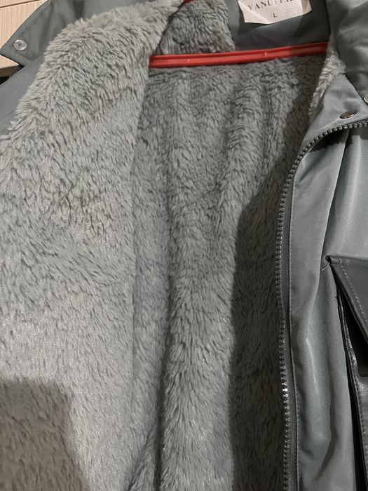 Теплая куртка срочно