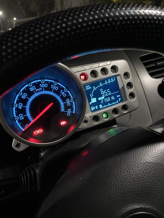 Spark sotiladi narxini kelishtirib beraman