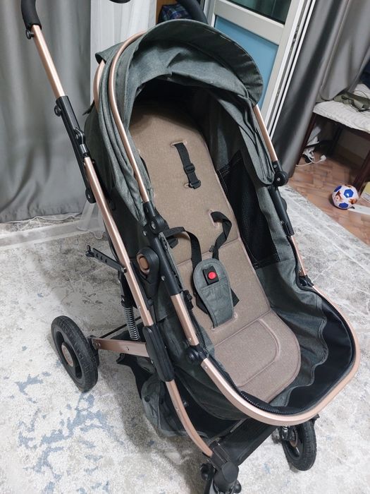 Продам детскую коляску