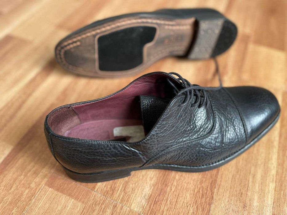 Oxford от Tiger of Sweden.