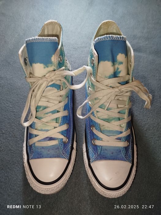 Teniși Converse .