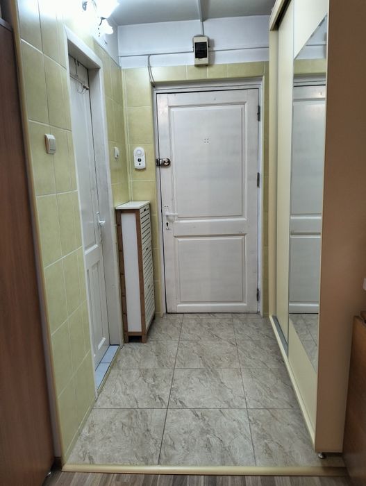 Garsoniera de vânzare