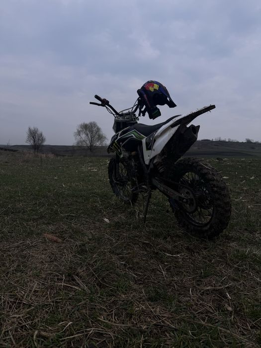 Cross Hurricane nitro 250cc 4t