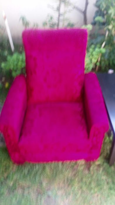 Vand fotolii si o masuta