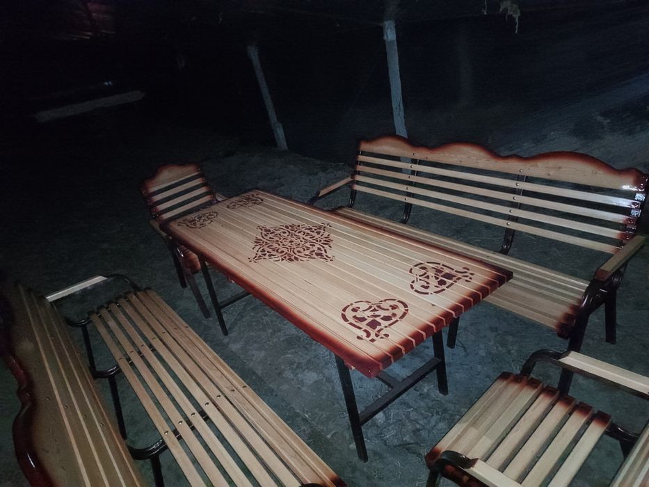 Dachni stullar juda sifatli