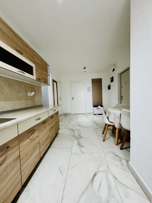 Apartament 3 dormitoare decomandat, 72,5 mp, balcon închis 5 mp + boxă subsol , Cart Manastur