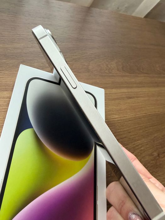 Iphone  14 plus + 6 кейса