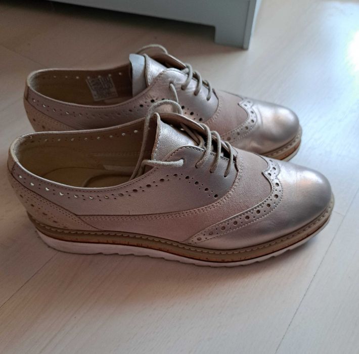 Pantofi Oxford bej din piele naturala Benvenutti