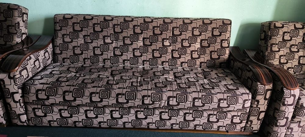 Диван и кресло состояние отличное