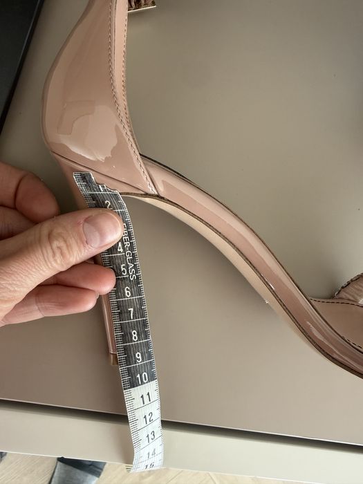 Сандали на висок ток Musette 38 номер