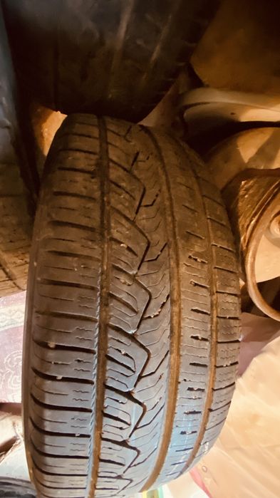 Продам шины всесезонка размер 225:60:17